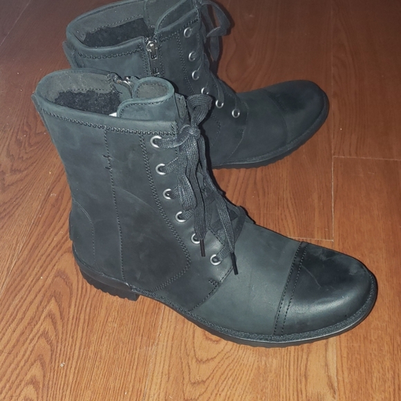 UGG | Shoes | New Ugg Ashbury Boots 